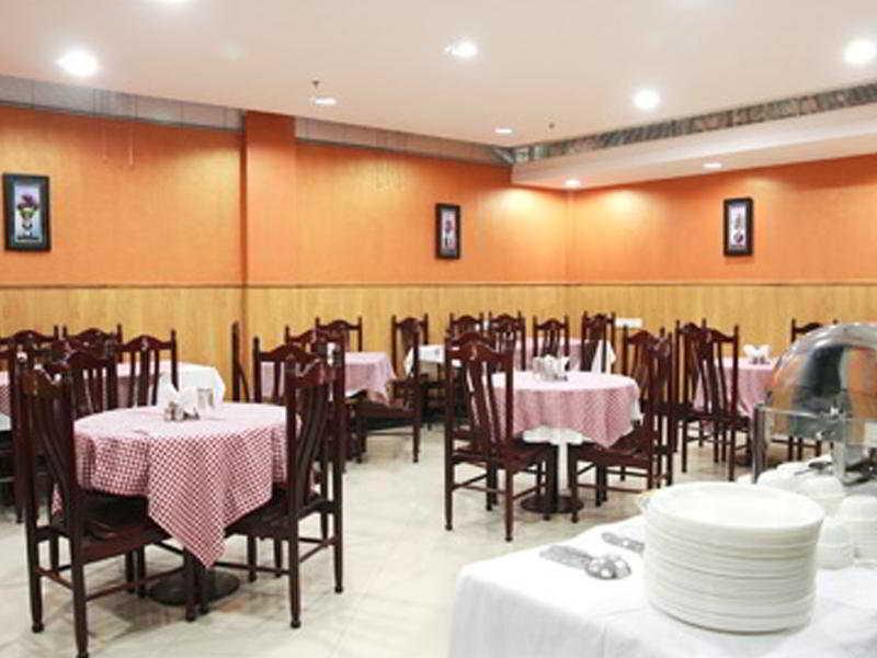 Chirag Residency Hotel New Delhi Exterior photo