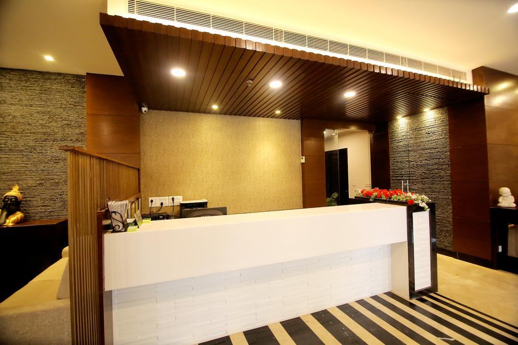 Chirag Residency Hotel New Delhi Exterior photo