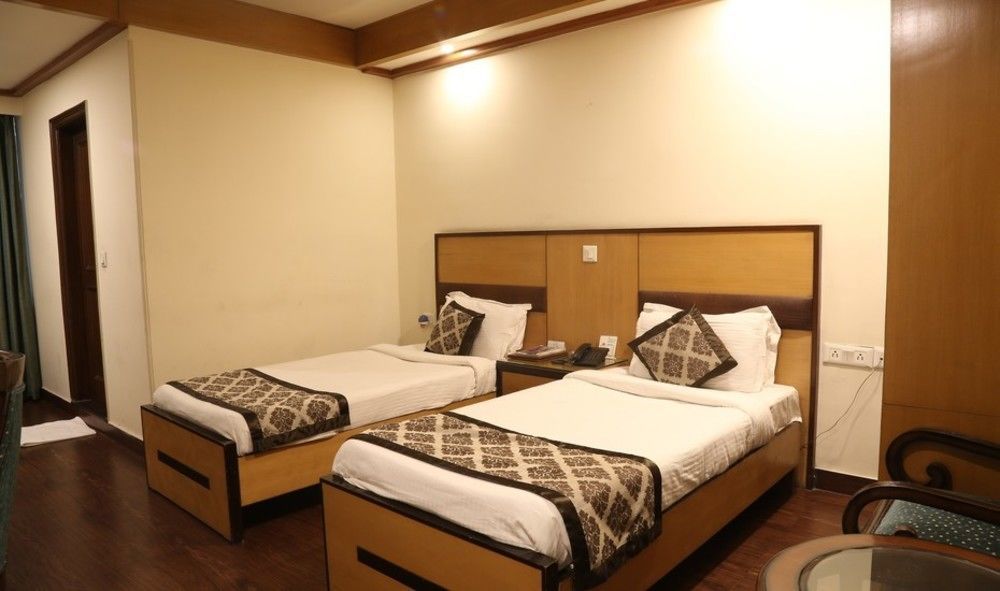 Chirag Residency Hotel New Delhi Exterior photo